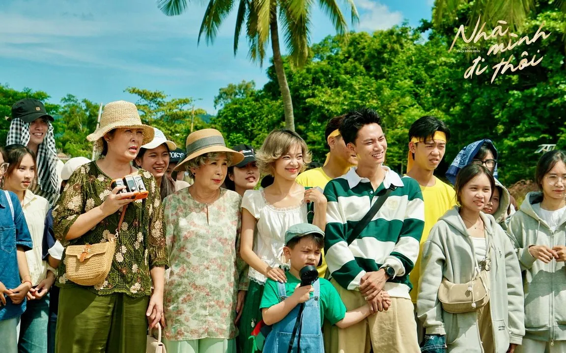 Nhà mình đi thôi và hành trình ngày xuân đầy năng lượng của gia đình đa thế hệ - Hình 1