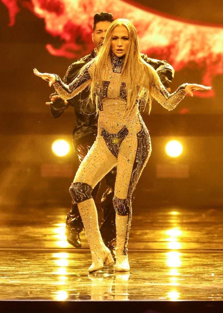 Sự hết thời của mỹ nhân đẹp nhất thế giới: Ế vé đến mức huỷ cả tour, 5 lần 7 lượt bị ghét vì lý do trời ơi đất hỡi - Hình 9