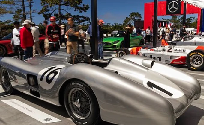 Mercedes‑Benz W196 R Stromlinienwagen &ndash; H&igrave;nh 1