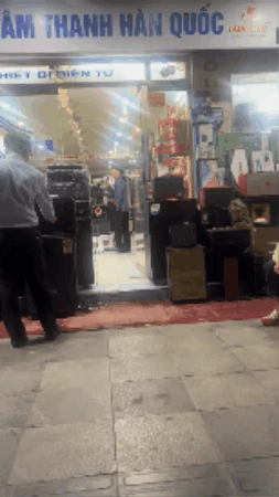 Cục trưởng Xuân Bắc đến giúp bố vợ nhưng lại làm 1 việc không ngờ - Hình 2