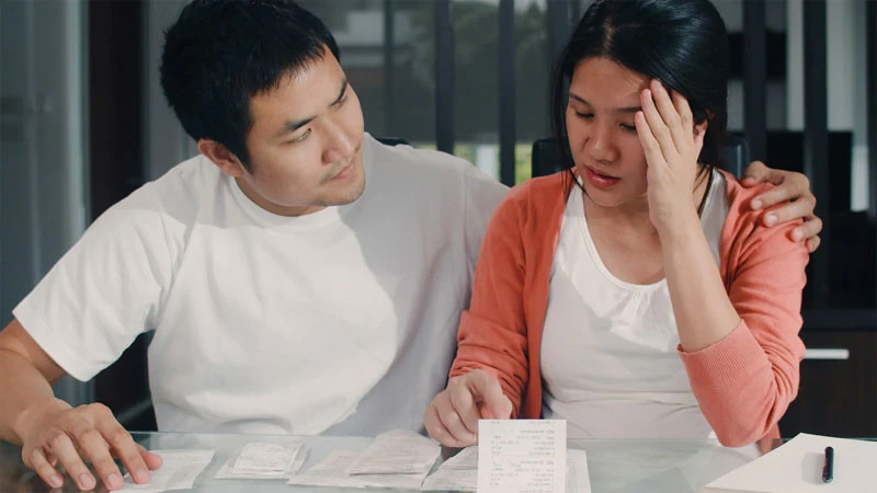 Mệt mỏi khi bạn đời luôn đóng vai nạn nhân tội nghiệp - Hình 1