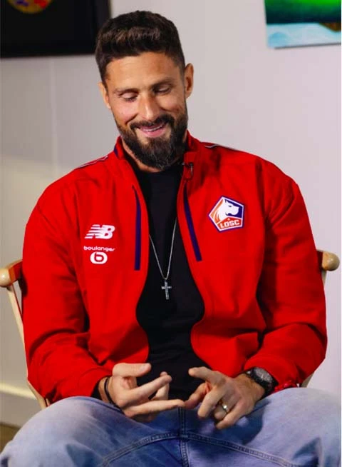Olivier Giroud: Với tôi, Baresi hay Maldini chính là những người ngoài hành tinh - Hình 8