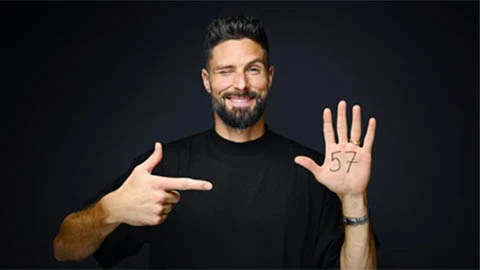 Olivier Giroud: Với tôi, Baresi hay Maldini chính là những người ngoài hành tinh - Hình 1