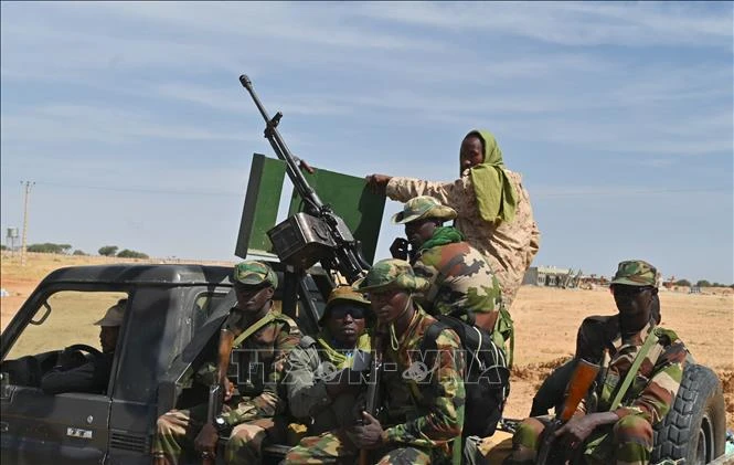 Quân đội Nigeria ngăn chặn thành công vụ bắt cóc 41 du khách - Hình 1