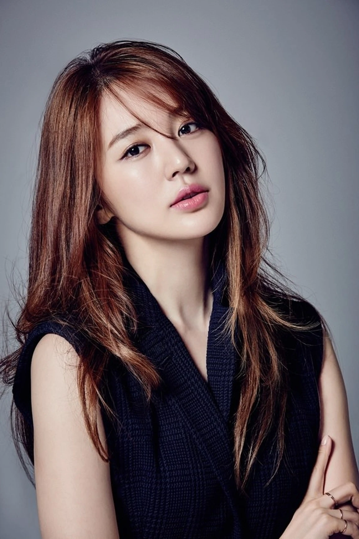Thái tử phi Yoon Eun Hye hẹn hò hồng hài nhi kém 11 tuổi? - Hình 4