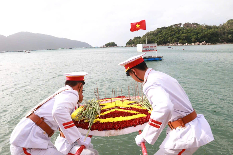 Huyền thoại Vũng Rô - Hình 1