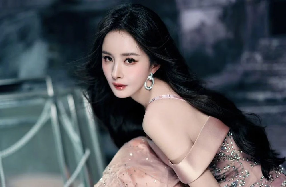 Nỗi tủi nhục của Dương Mịch - Hình 1