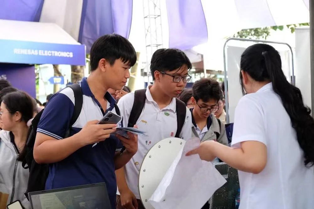 Sinh viên chủ động đón đầu xu hướng nghề nghiệp liên ngành, công nghệ - Hình 1