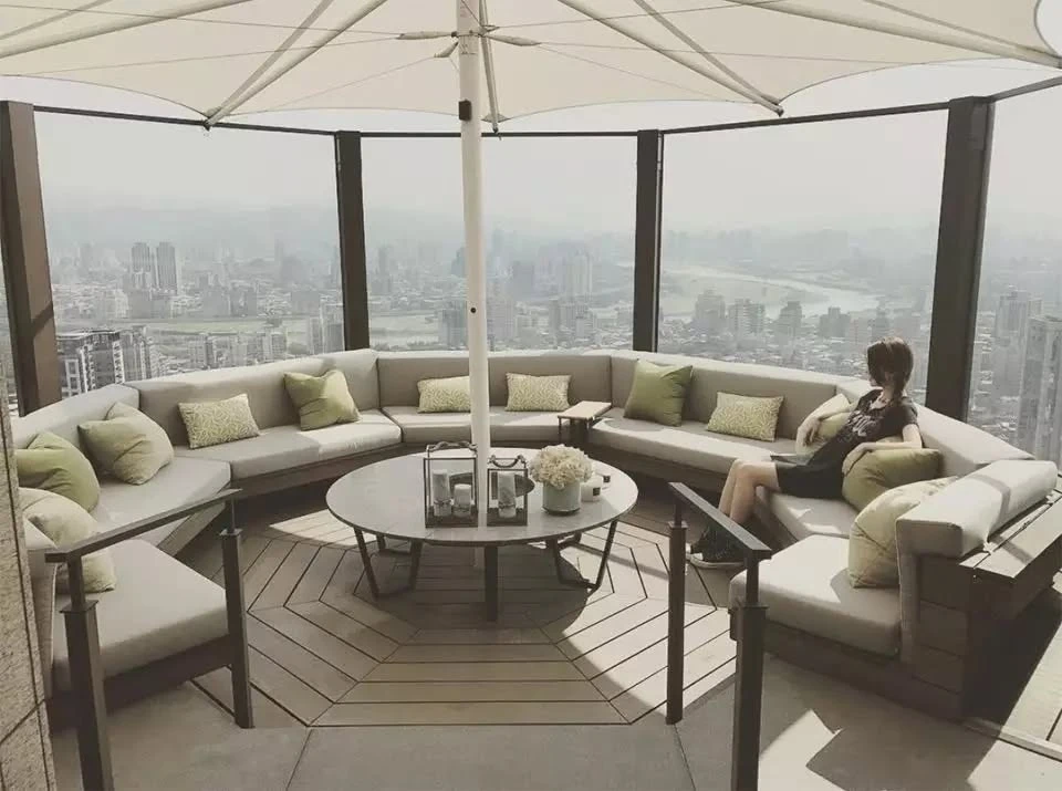 Căn penthouse không hàng xóm của ông hoàng Cpop Châu Kiệt Luân - Hình 4