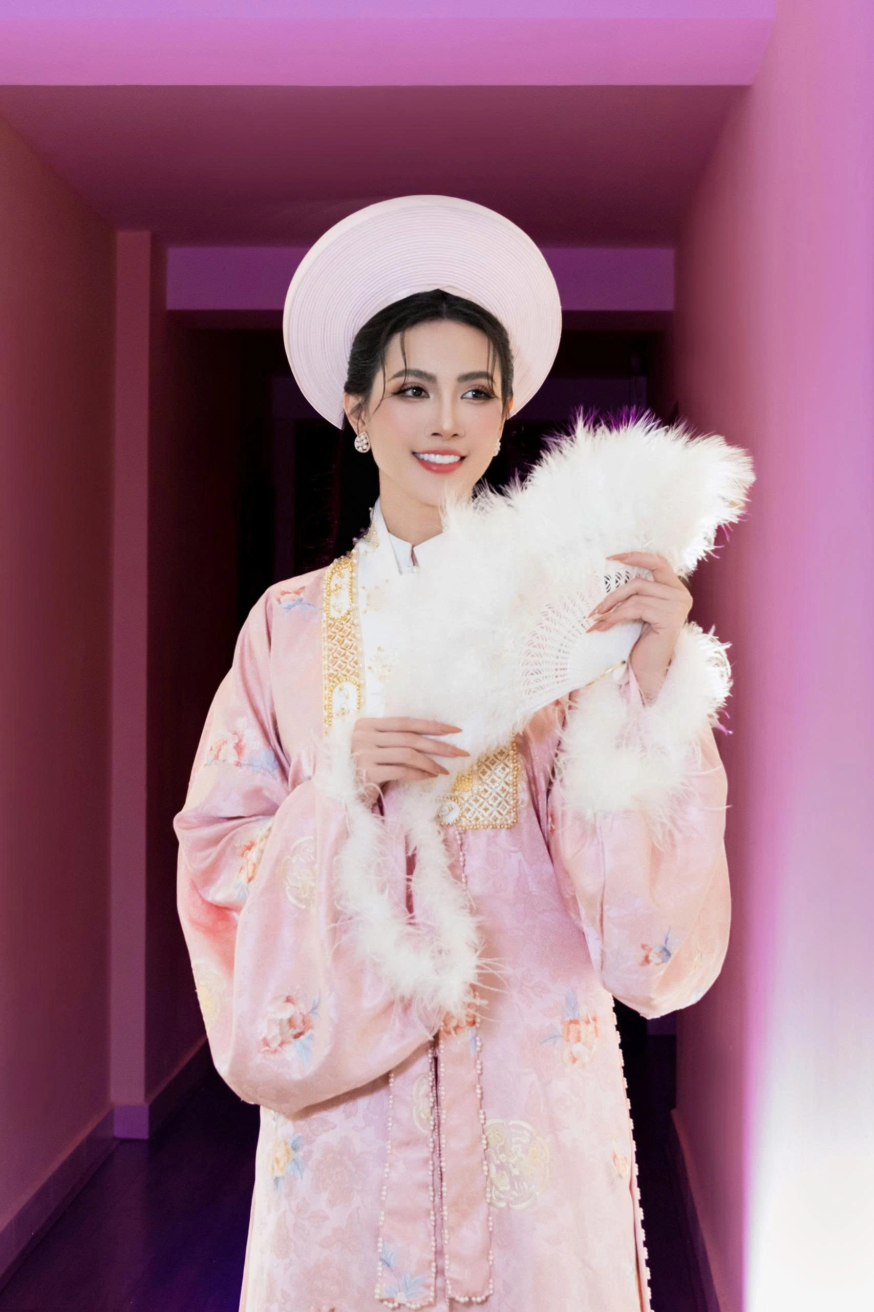Hoa hậu Phan Thị Mơ thay đổi ra sao sau 8 năm đăng quang? - Hình 2