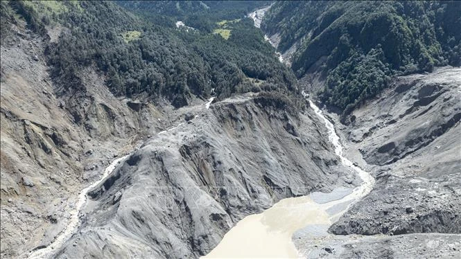 Lũ cuốn trôi hệ thống cảnh báo, Nepal khẩn trương dựng lại lá chắn thời tiết - Hình 1