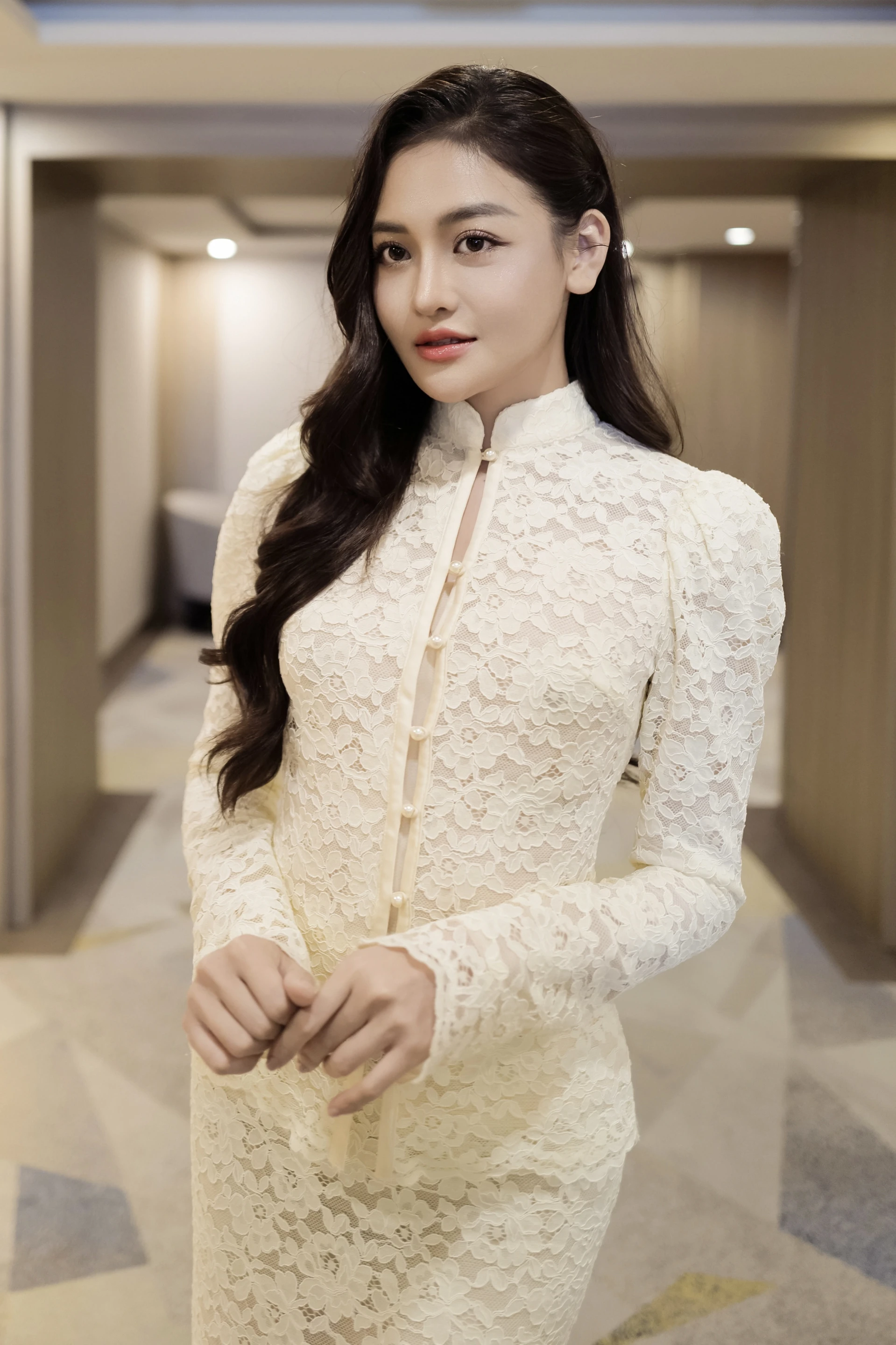 Thù lao gây sốc của mỹ nhân Việt đẹp nhất LHP Busan 2026 - Hình 4