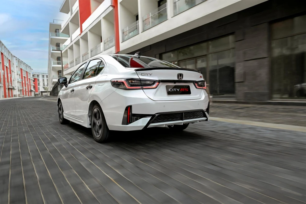 Đánh giá Honda City 2026: Thay đổi vừa đủ để tiếp tục cuộc đua sedan hạng B? - Hình 8