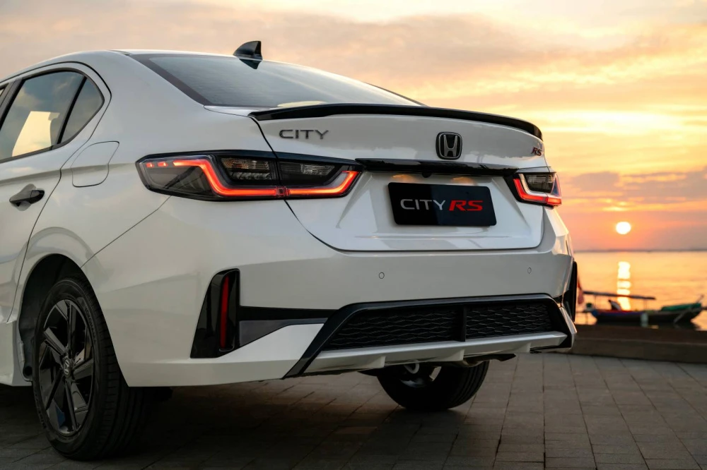 Đánh giá Honda City 2026: Thay đổi vừa đủ để tiếp tục cuộc đua sedan hạng B? - Hình 3