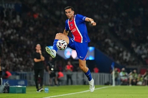 Fabian Ruiz, bậc thầy né va chạm ở tuyến giữa PSG - Hình 1