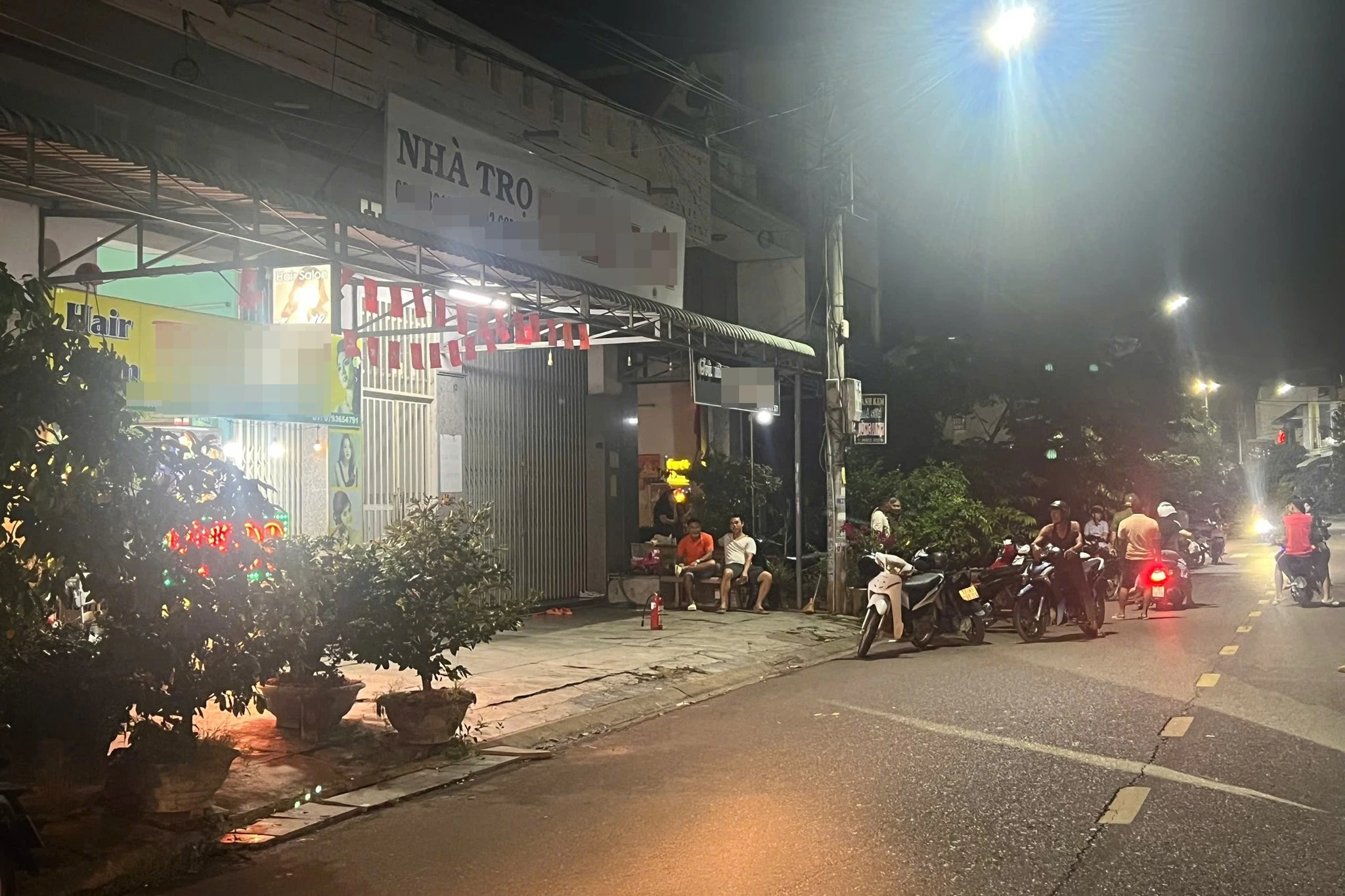 Khởi tố người đàn ông đâm bạn gái tử vong vì ghen tuông - Hình 1
