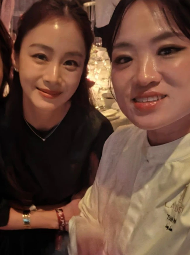 Kim Tae Hee bại lộ nhan sắc thật ở tuổi 46 - Hình 1