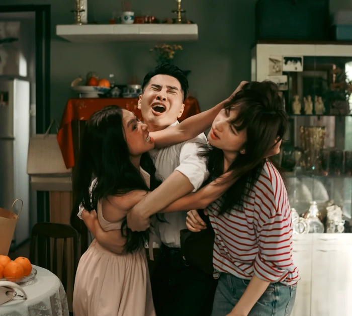 Mẹ Tím - Hồng Đào ngã bệnh, cả gia đình bất ngờ thay đổi thái độ - Hình 2