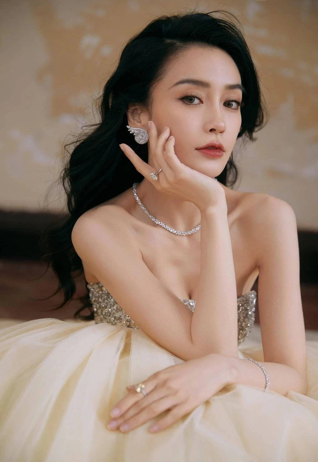 Những bức ảnh thẻ không thể tin nổi của Angelababy - Hình 5