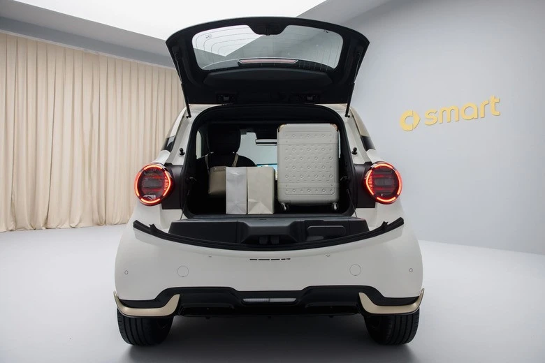 Xe điện mini có phạm vi hoạt động 290km trở lại, hứa hẹn hút khách trẻ tuổi - Hình 8