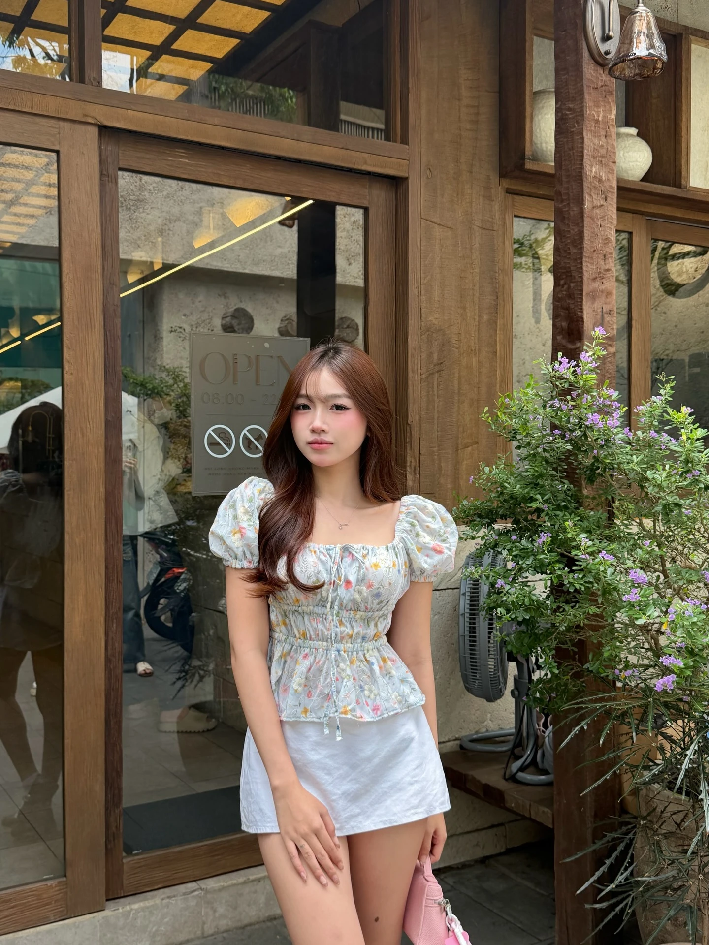 Áo bo chun vừa khoe eo thon, vừa tôn dáng - Hình 6