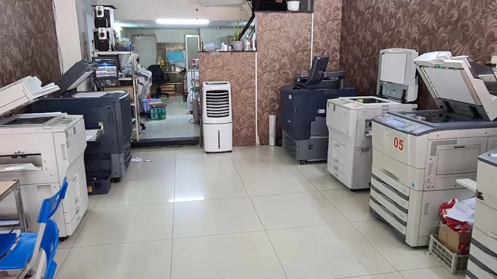 Lý do những người ở tiệm photocopy trên khắp Việt Nam đều kiệm lời? - Hình 2