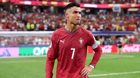 Ronaldo cân nhắc giã từ tuyển Bồ Đào Nha - Hình 2