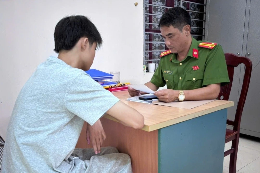 Sử dụng lệnh bắt giữ giả mạo để lừa đảo - Hình 2