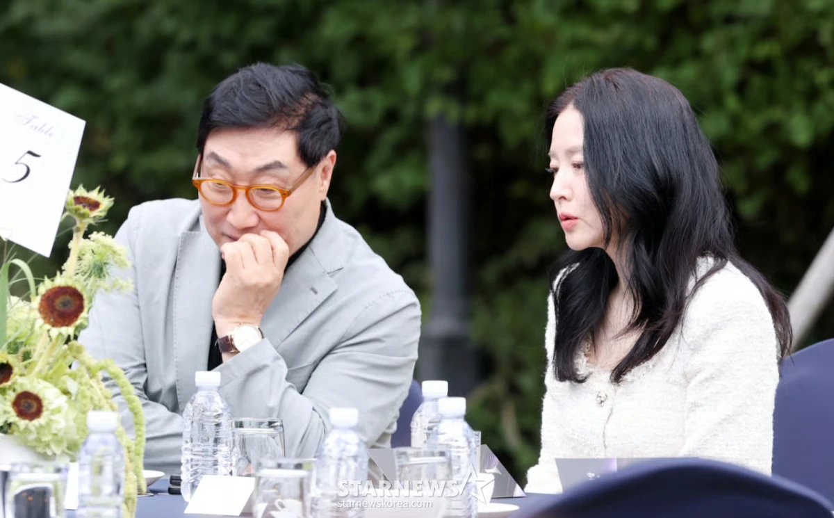 Tận mắt thấy nhan sắc Nàng Dae Jang Geum Lee Young Ae ngoài đời mà ngớ cả người - Hình 3