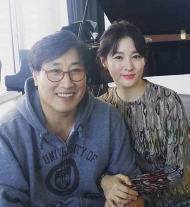 Tận mắt thấy nhan sắc Nàng Dae Jang Geum Lee Young Ae ngoài đời mà ngớ cả người - Hình 9