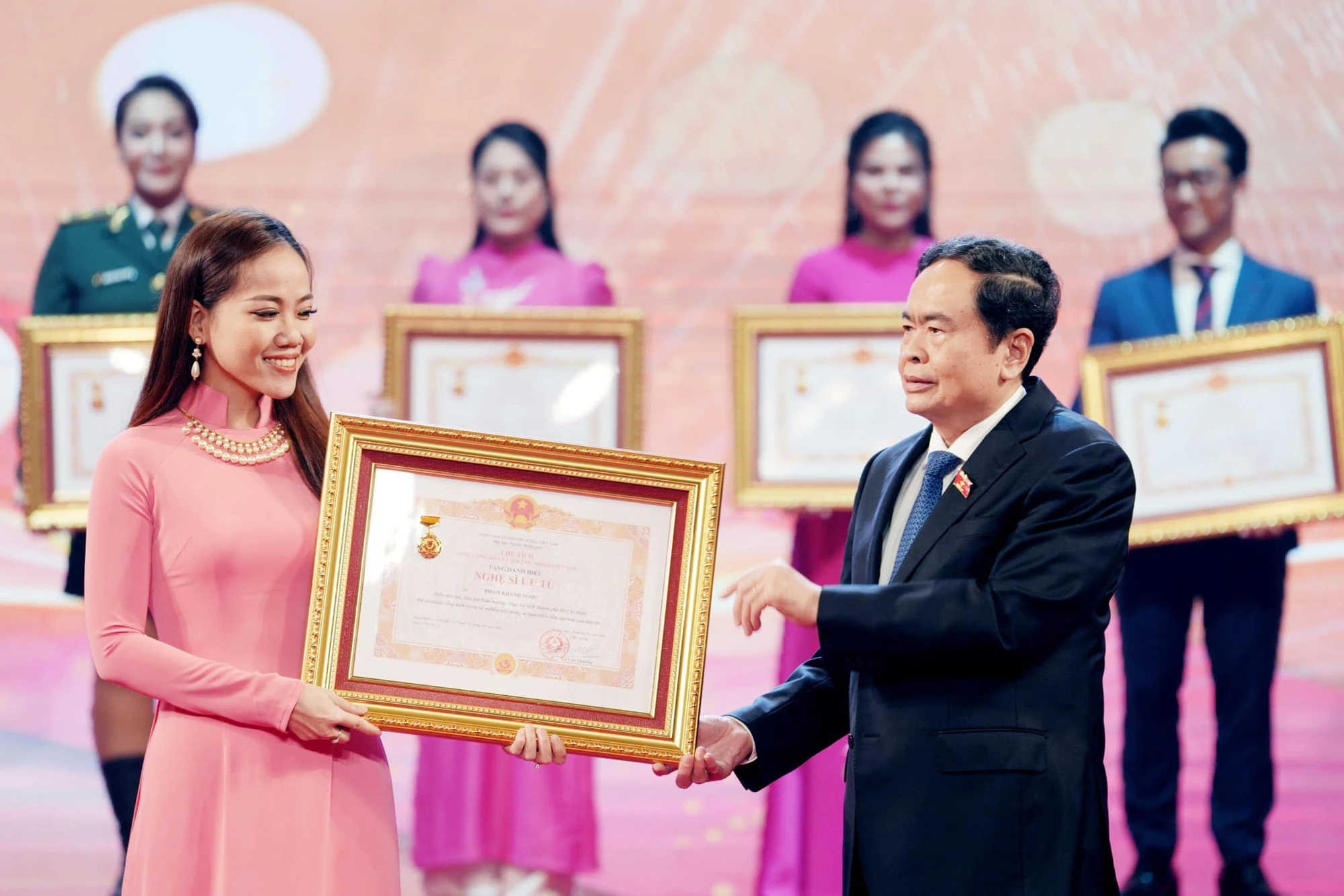 Thu nhập của nữ NSƯT trẻ nhất Việt Nam - Hình 3