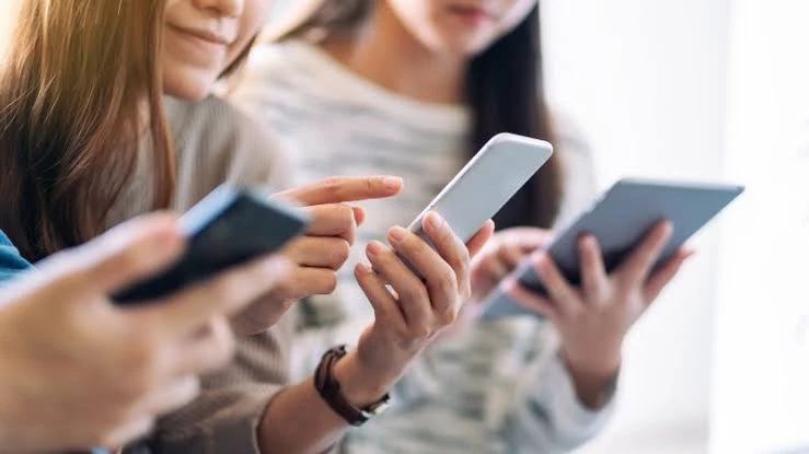 Vì sao ngày càng nhiều người không còn đăng ảnh hay cập nhật thông tin trên mạng xã hội? - Hình 1