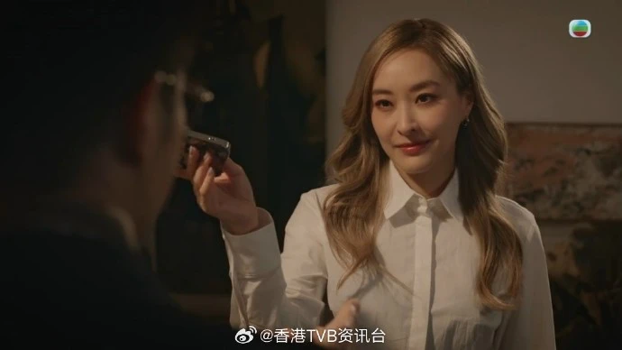 Phim giờ vàng gây sốc với cảnh 18 vượt giới hạn, ekip hoảng hốt hét lên từ từ thôi - Hình 3