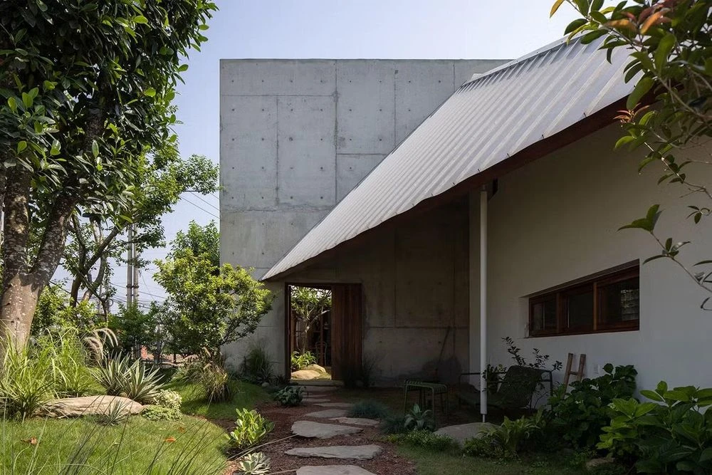 Ngôi nhà đưa khoảng hiên Bắc Bộ vào không gian sống - Hình 23