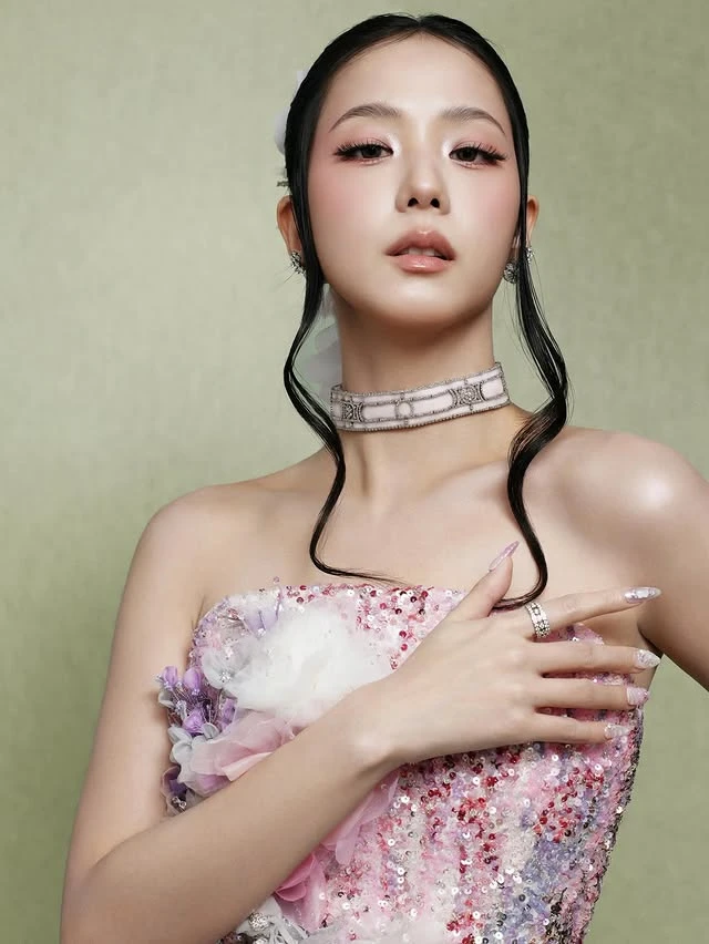 Sự thật phát sốc về nhan sắc Jisoo (BLACKPINK) - Hình 7