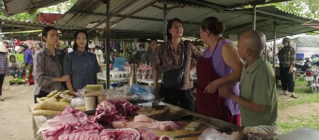 Căn nhà không mái che - Tập 5: Thiếu gia dùng tiền mua chuộc Thơ - Hình 3