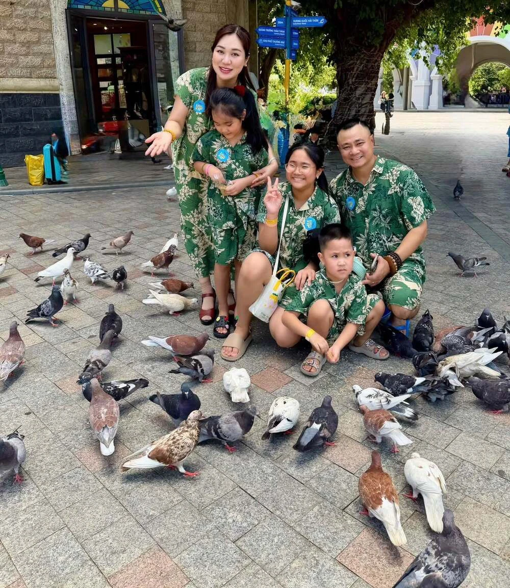 Lời chúc 20/10 của Tự Long, Tùng Dương, HIEUTHUHAI khiến chị em thích thú vì quá ngọt ngào - Hình 1