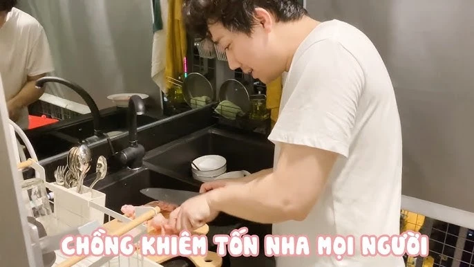Mâm cơm nhà của Trấn Thành - Hari Won - Hình 2