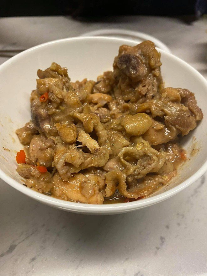 Mâm cơm nhà của Trấn Thành - Hari Won - Hình 10