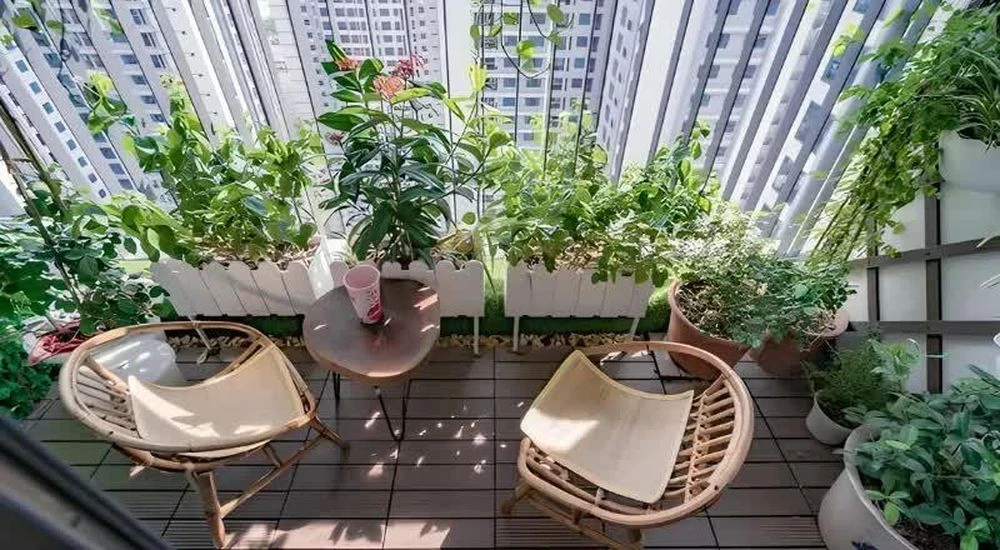 Muốn nhà sáng và thoáng hơn, đừng bỏ qua cách bố trí ban công đơn giản này - Hình 2