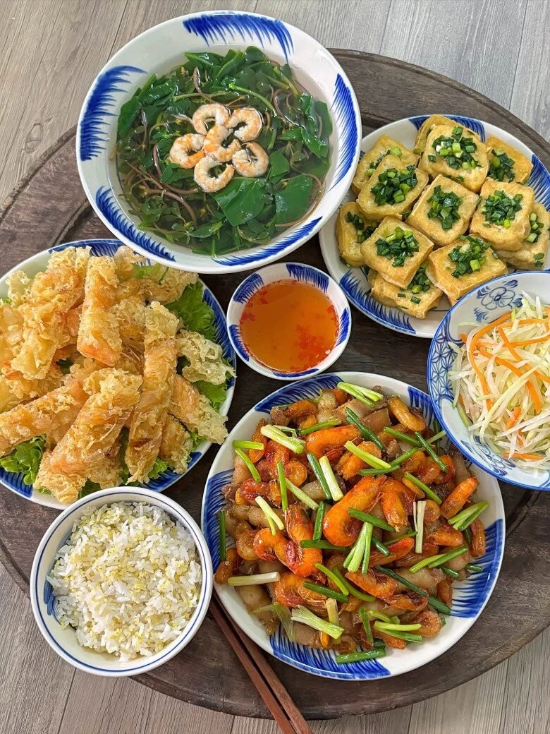 Hôm nay nấu gì: Bữa tối toàn món dân dã nhưng siêu ngon - Hình 1