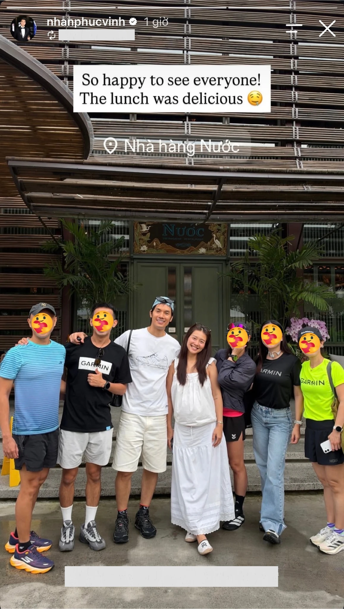 Nhan Phúc Vinh cưng vợ cỡ này, bảo sao Khả Ngân mặt búng ra hạnh phúc - Hình 4