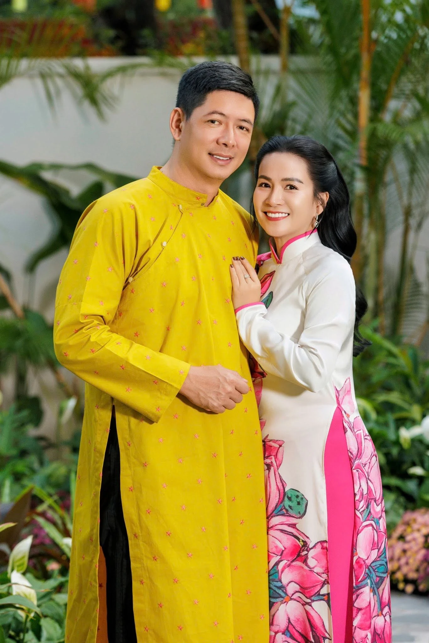 Siêu mẫu quê Lạng Sơn từng bán sữa đậu nành từ 3 giờ sáng: Nay viên mãn bên vợ đại gia hơn 4 tuổi - Hình 7