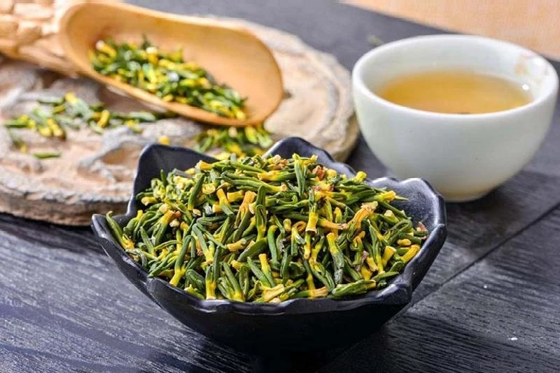 Uống nước lá đinh lăng hàng ngày, đây là điều cần đặc biệt lưu ý - Hình 2