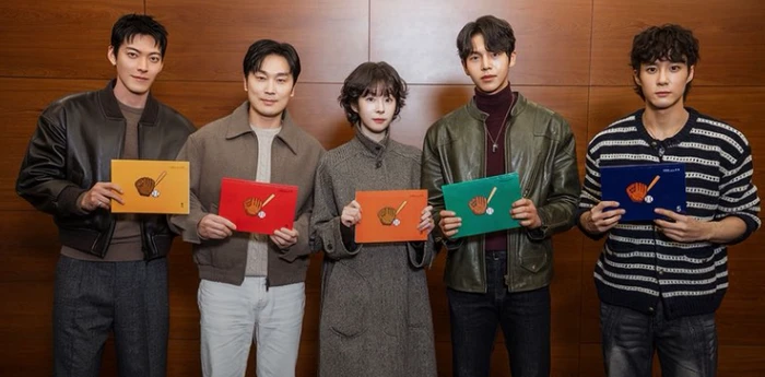 Kim Woo Bin và Seo Eun Soo hội ngộ trong phim thể thao mới GIFT - Hình 1