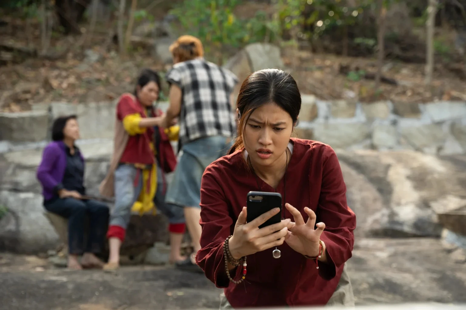 Án Mạng Karaoke: 3 phần bất ổn, 7 phần quá ồn nhưng vẫn khá khen cho dàn cast! - Hình 11