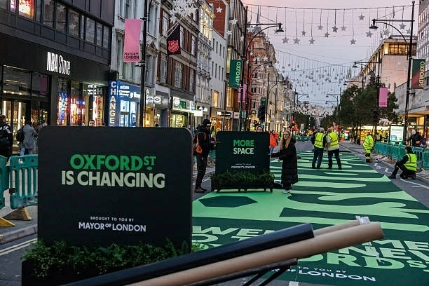 London biến tuyến phố mua sắm nổi tiếng bậc nhất thành phố đi bộ - Hình 1