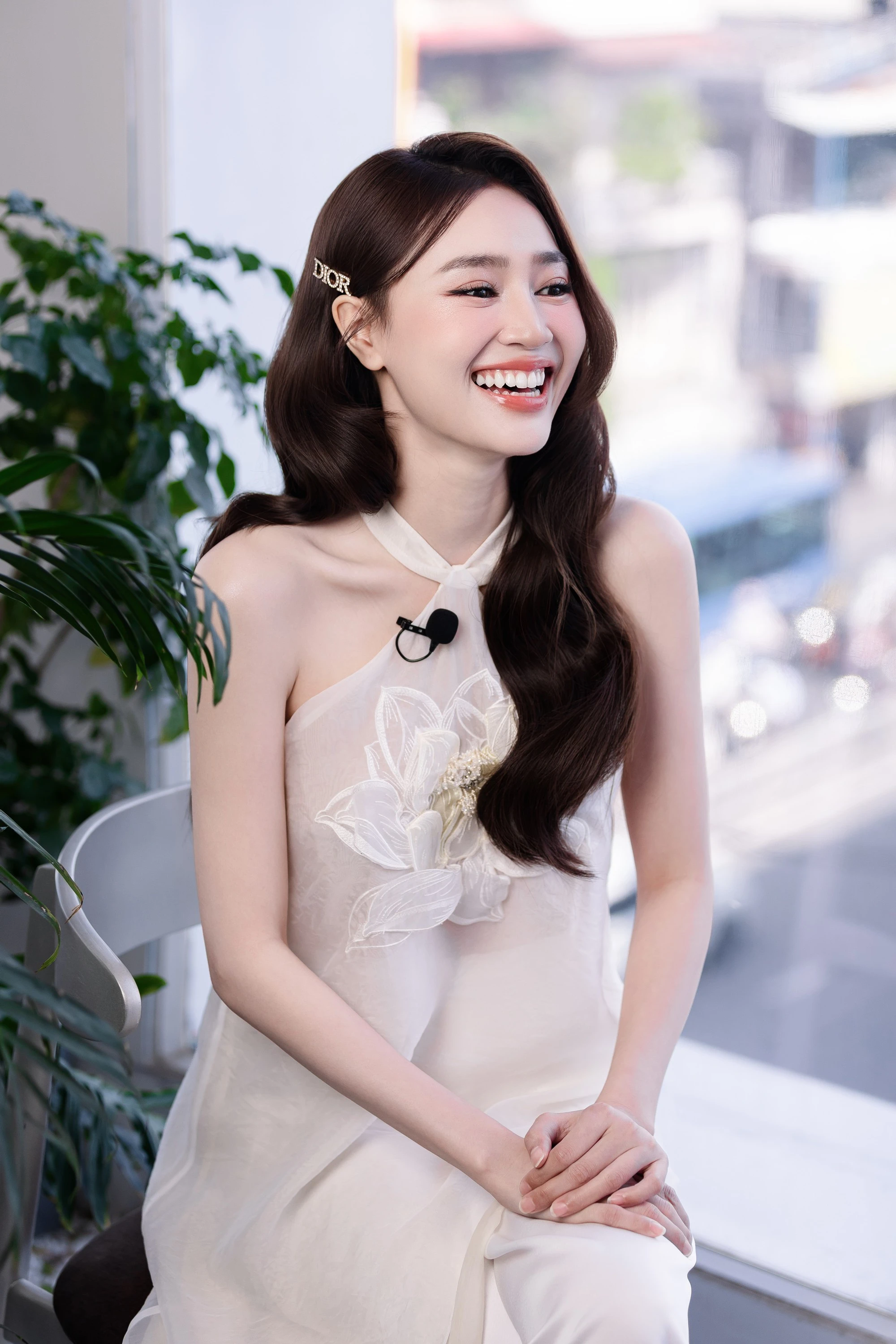 Ninh Dương Lan Ngọc: Không ai nhảy vào sổ hộ khẩu của tôi được hết, sao phải cần cảnh nóng để làm mới bản thân? - Hình 6