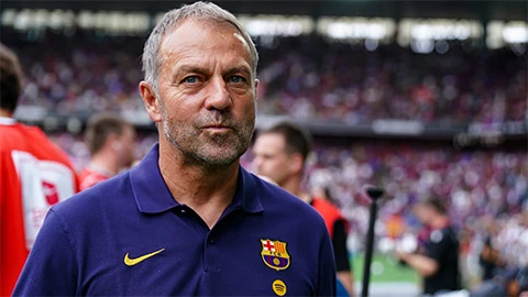 Hansi Flick và cơn đau đầu nơi hàng thủ Barca - Hình 1