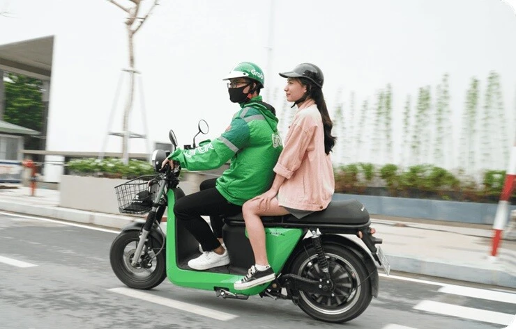 Loạt xe máy điện tại Việt Nam được trang bị số lùi như ô tô - Hình 3